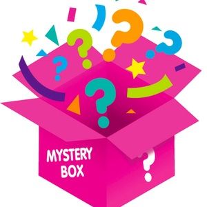 Mystery Box Clothes Out Bundle 30pc Girls clothes sizing will vary 2T - 3T